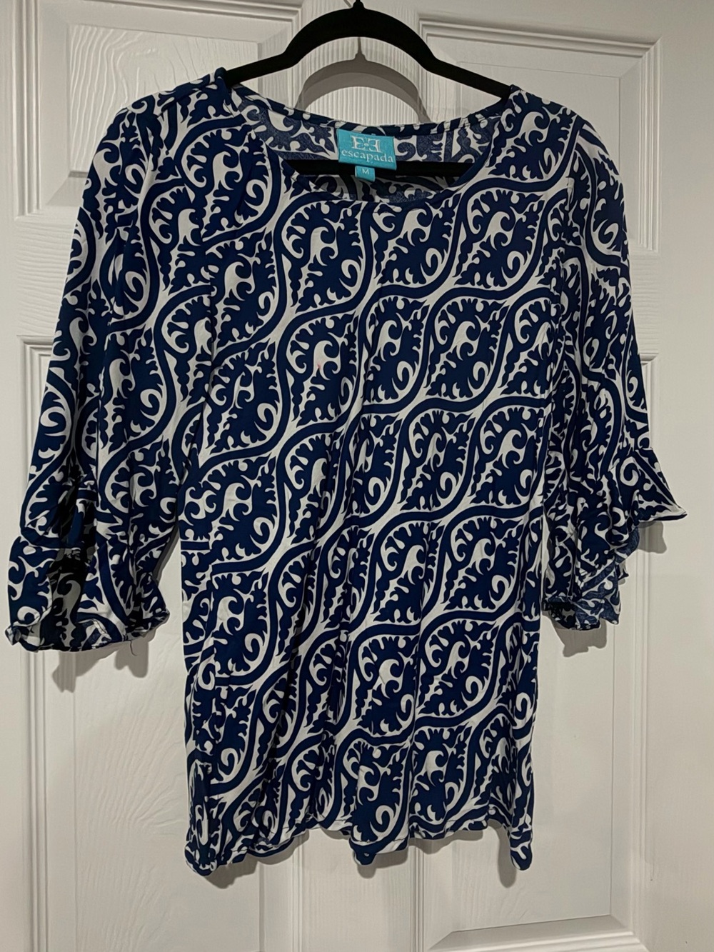 Escapada Navy & White Patterned Women's Medium Blouse